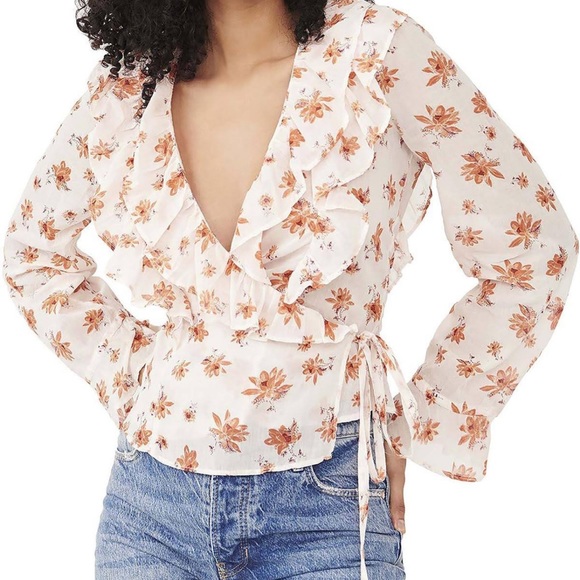 ❣️SOLD❣️ Free People Amanda Ruffle 100% Cotton Wrap Longsleeve Blouse in Ivory - Picture 6 of 9
